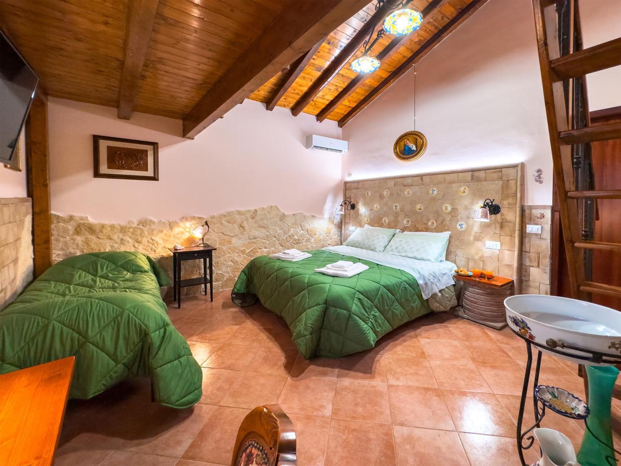 Villa Del Gelso Chalet Nel Parco Delletna Mascali Dış mekan fotoğraf